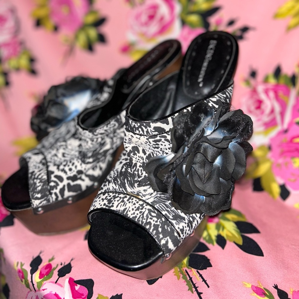 BCBG platform shoes heels wooden black rose pinup rockabilly mob wife rockabilly